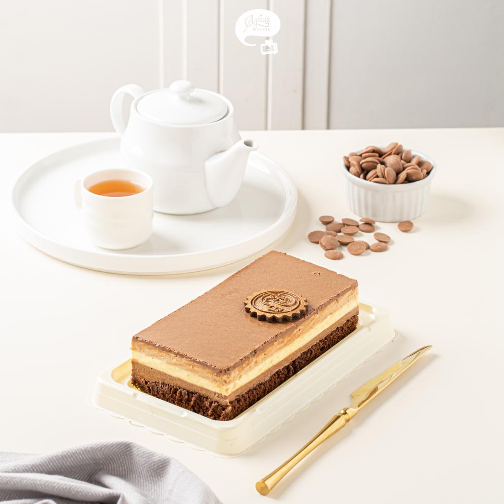 Triple Chocolate Cake Kotak